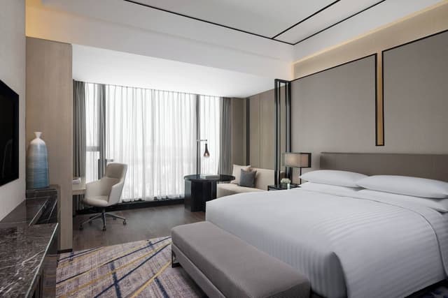 Room, 1 King Bed, City View