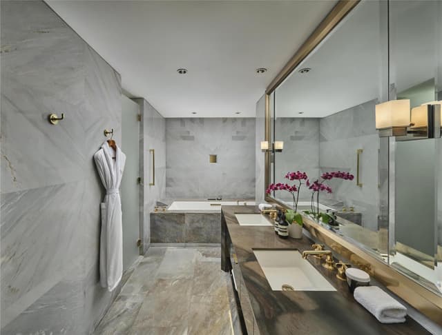DOUBLE QUEEN PREMIER ROOM