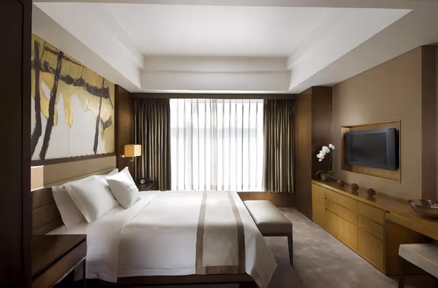 1 King Bed Executive Room