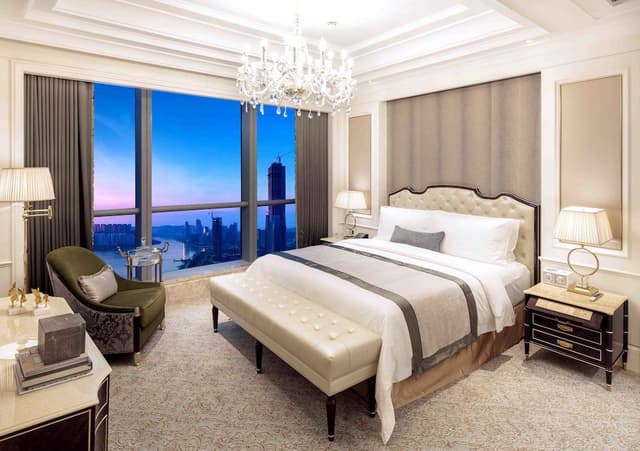 Room, 1 King Bed, River View