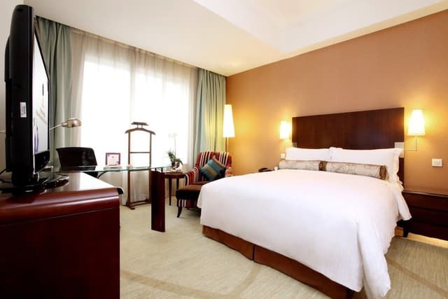 Superior Room, 1 Queen Bed