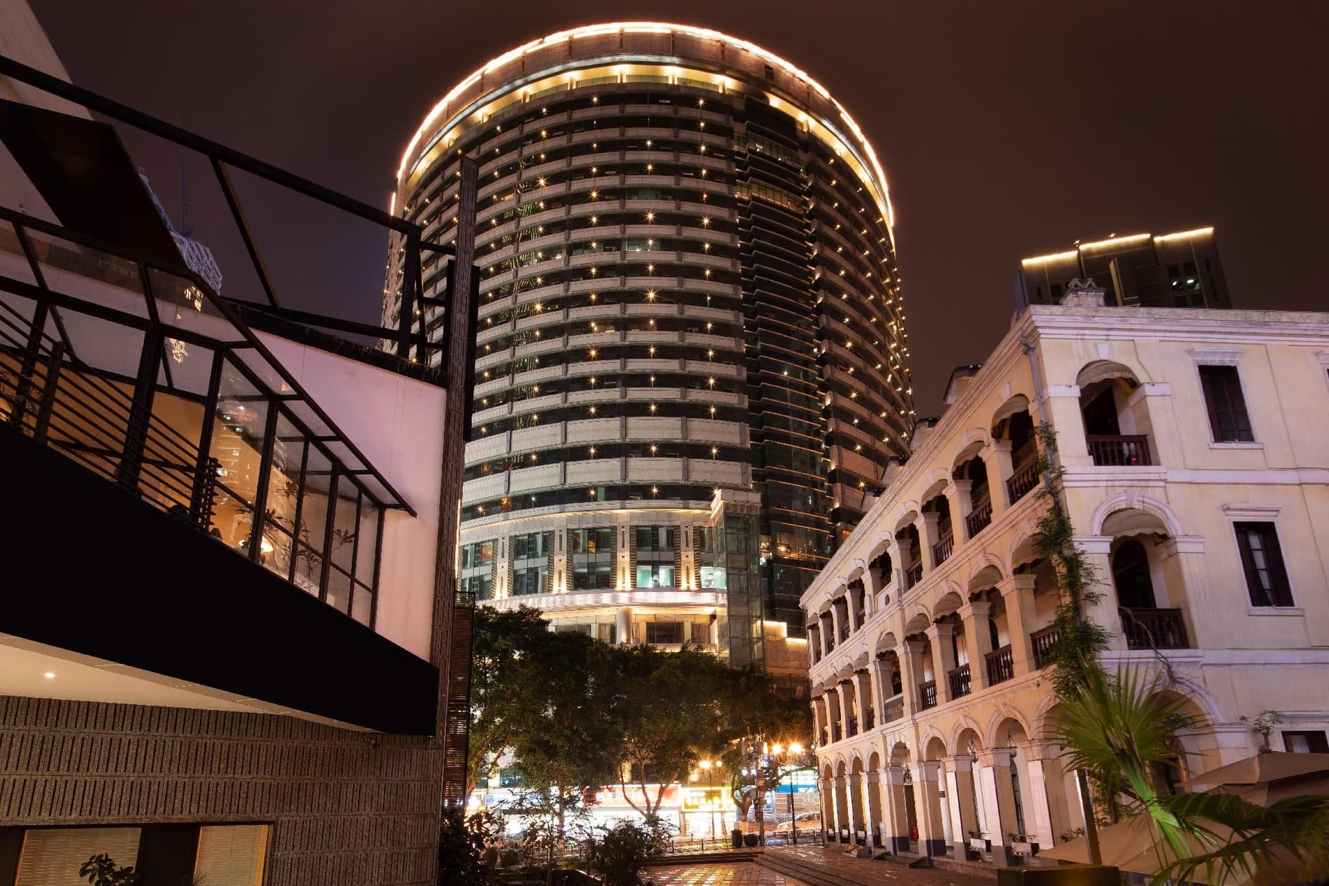 โรงแรมฮิดเดน ไทม์ ริเวอร์ วิว