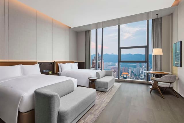 TWIN DELUXE ROOM CITY VIEW