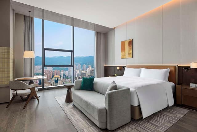 TWIN DELUXE ROOM CITY VIEW