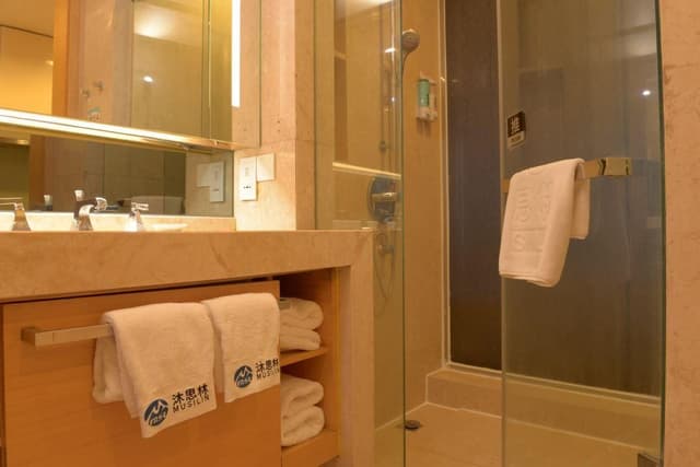2 Bed Twin Superior Room