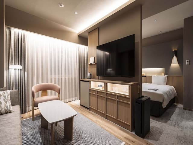Junior Suite Single Use [Non-Smoking]