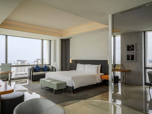 LUXURY MAGNIFIQUE ROOM, Club Millésime Access, 1 King Bed, Bay View