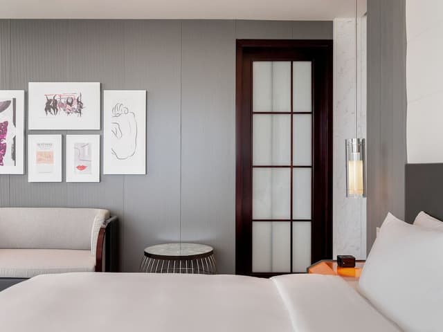 PRESTIGE SUITE, Club Millesime Access,1 King Bed, Ocean View