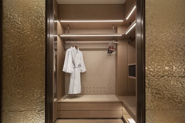 Luxury Twin Room, Non Smoking, No Windows