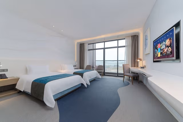 Deluxe Sea View Twin Bed Room