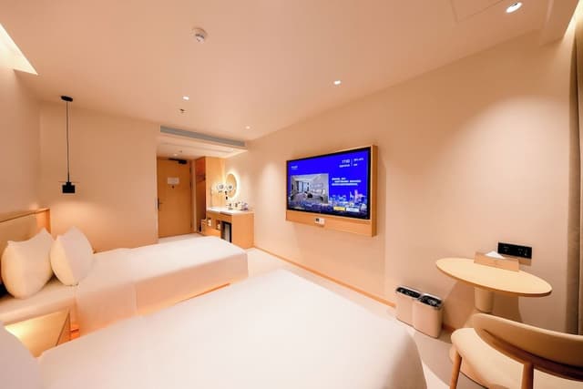 Design Twin Room