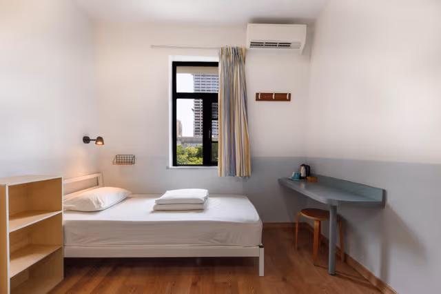 1 Person in Dormitory - Male Only