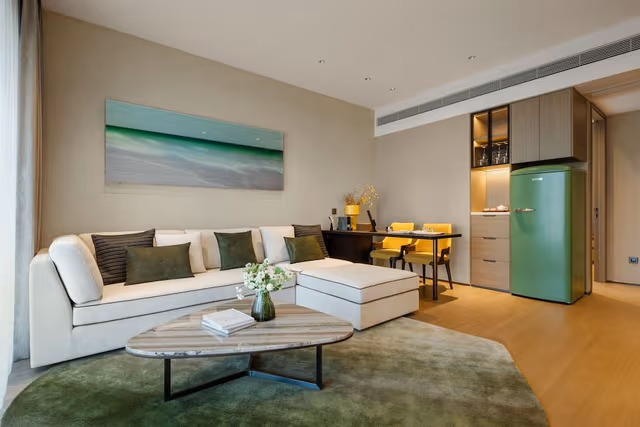 Deluxe Suite