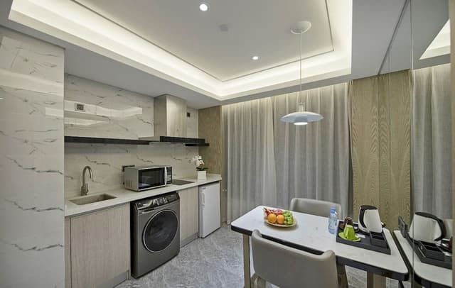 Luxury Suite