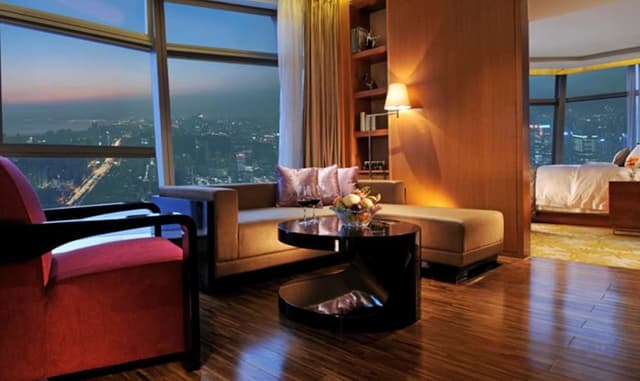 Suite (Marvelous)