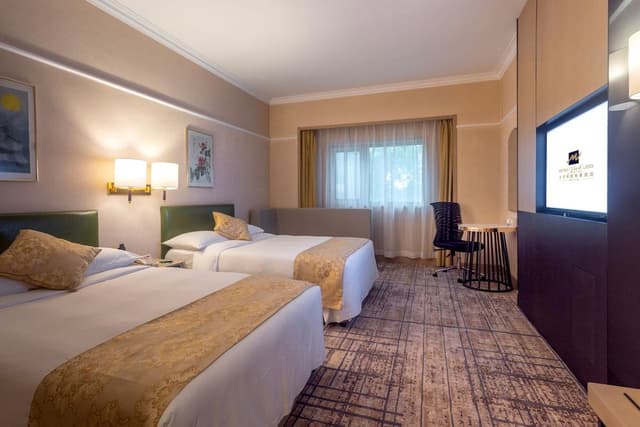 Standard Room, 2 Double Beds, Garden View