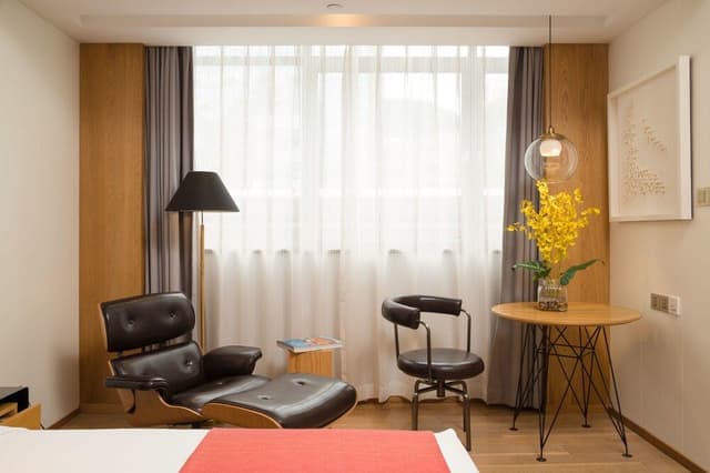 Deluxe Double Room, Smoking