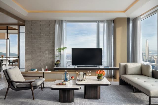 Mandarin Suite