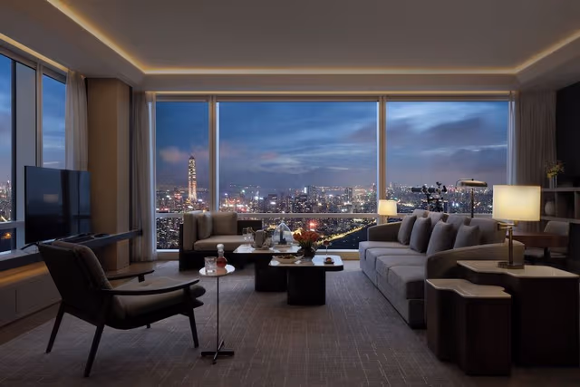 Mandarin Suite