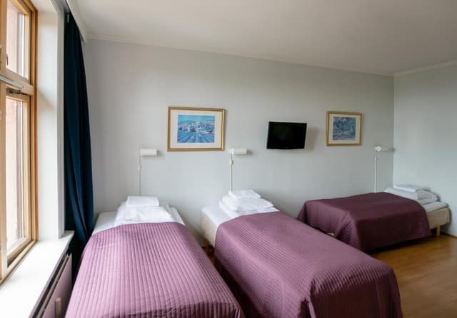 Standard triple room