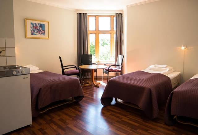 Standard triple room