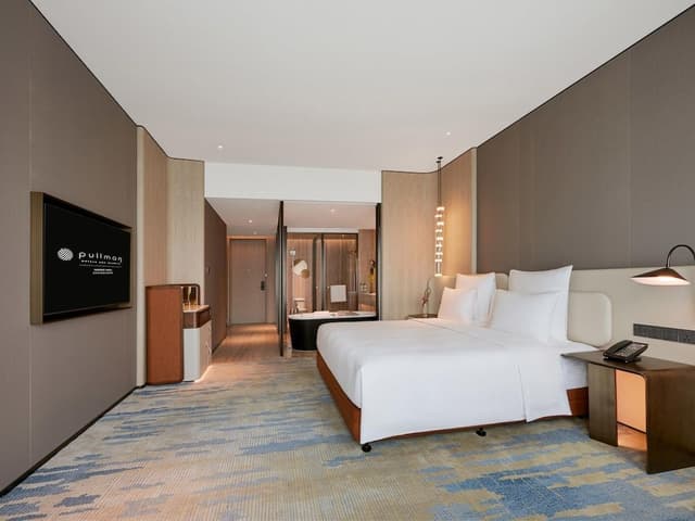 Executive Room, 1 King Bed