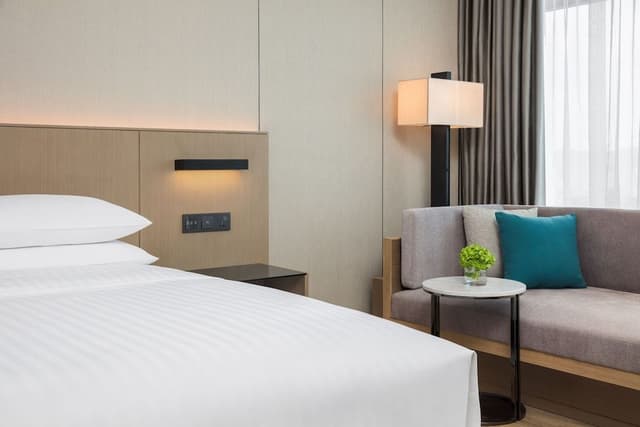 Premier Room, 1 King Bed