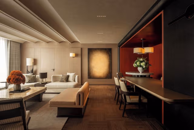 Suite, 1 King Bed