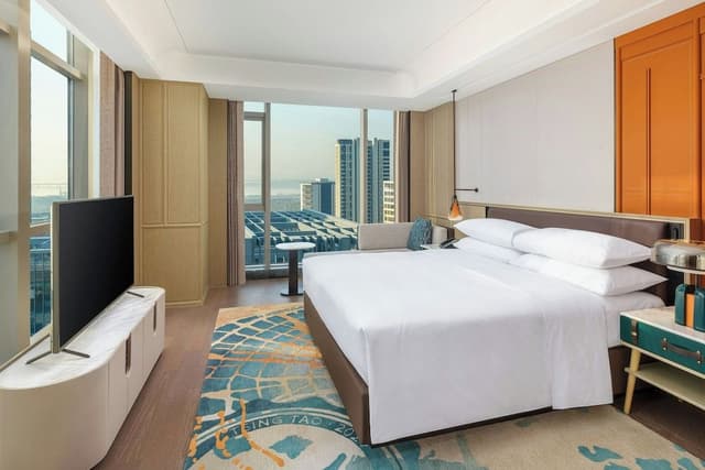 Executive Suite, 1 King Bed