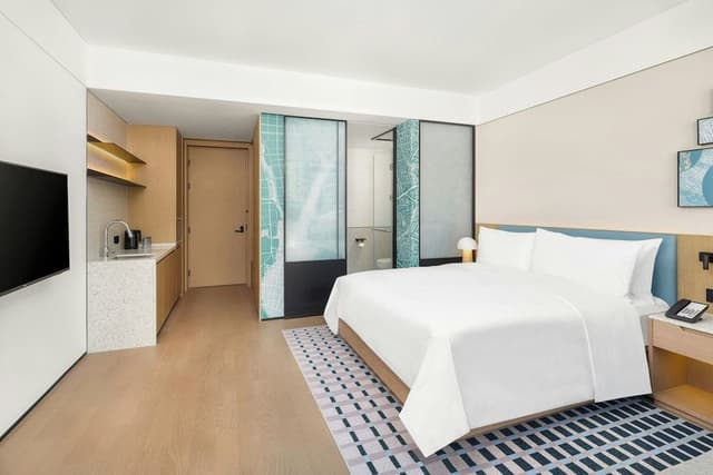 Superior Room, 1 King Bed