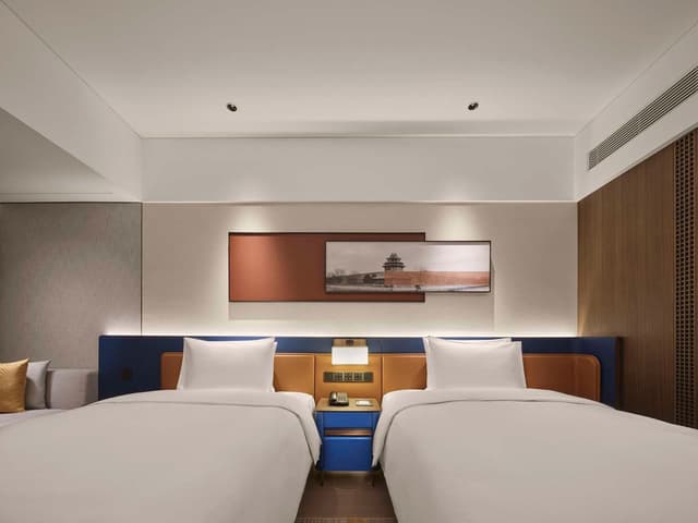 TWIN DELUXE ROOM