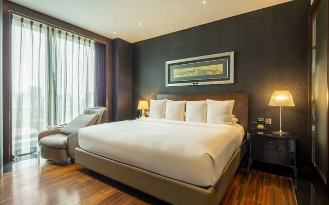 Deluxe Suite with Terrace