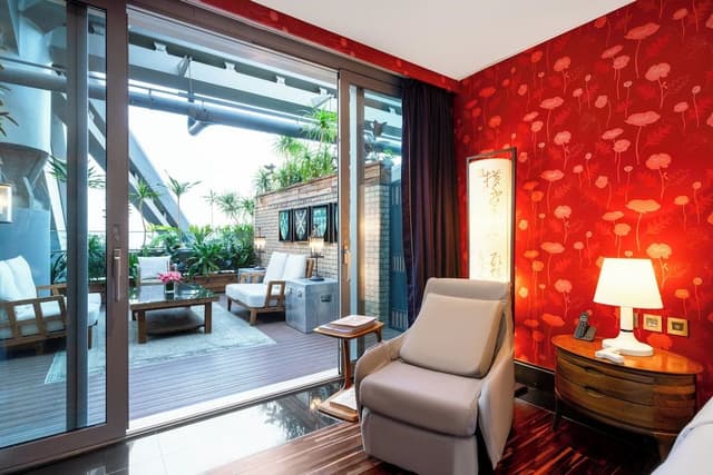 Grand Deluxe King with Terrace