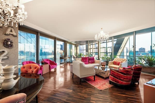 Deluxe Suite with Terrace
