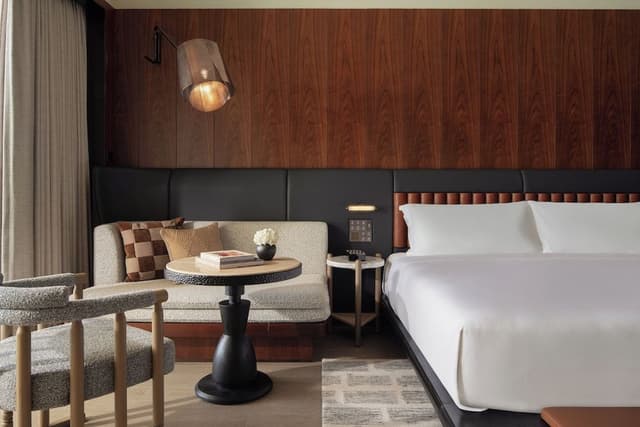 Room, 1 King Bed, Oceanfront (Essential)
