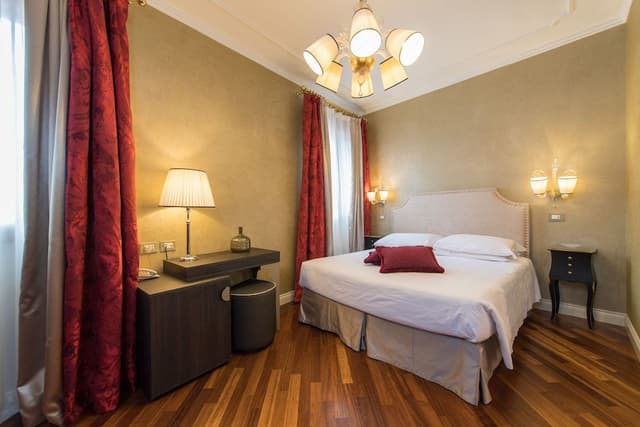 Superior Double Room (with extra bed)