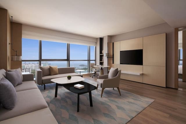 Executive Suite, 1 King Bed, Sea View