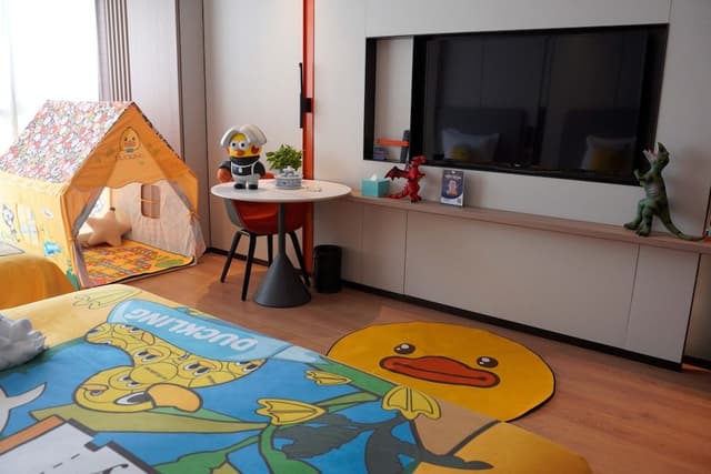 Standard Room, Multiple Beds (Extra Floor Space)