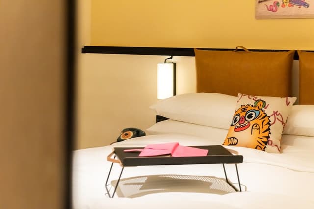 Standard Room, 1 King Bed