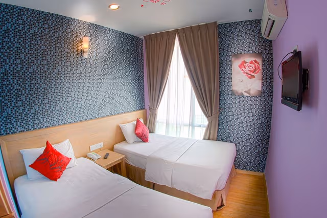 Deluxe Twin Room