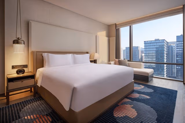 1 King Classic High Floor