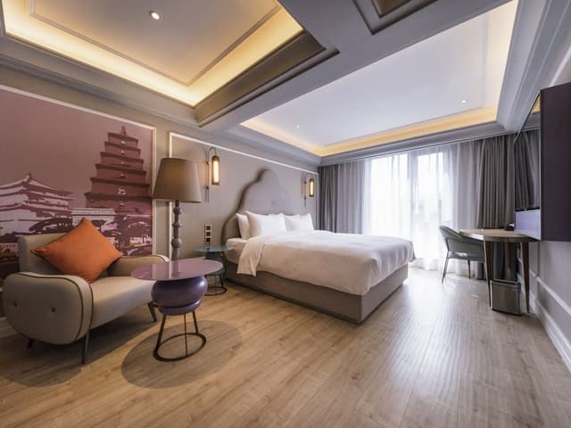 Privilege, Room, 1 King Bed