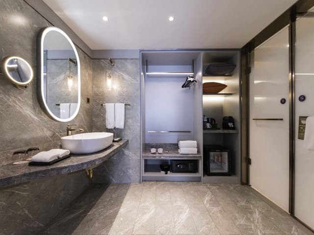 Superior Room, 1 Queen Bed
