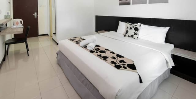 Standard King Room
