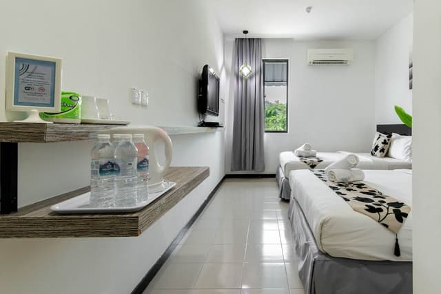 Deluxe Family Room