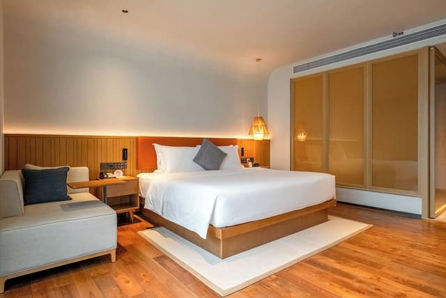 Honeymoon Studio Suite
