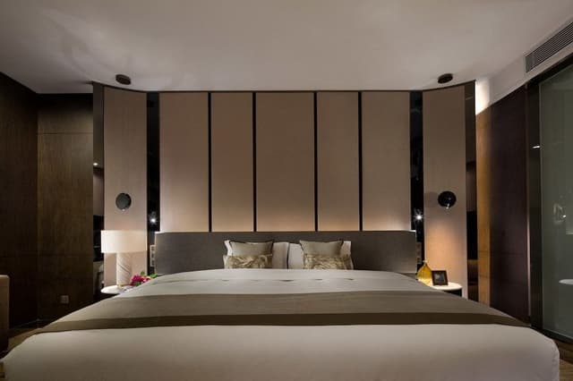 Business Single Room, 1 King Bed, City View