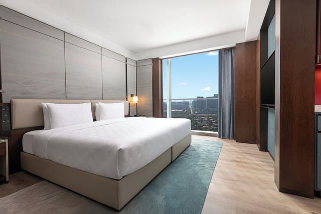 Premium Room, 1 King Bed