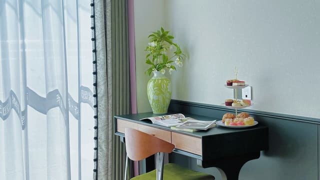 Family Suite, Multiple Beds, Balcony, City View