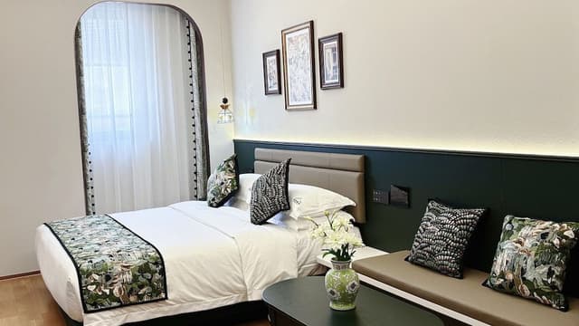 Grand Suite, Multiple Beds, Balcony, City View